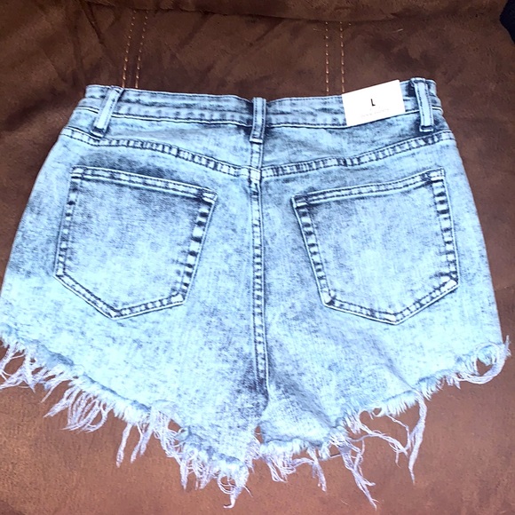 American Bazi Jean shorts - Picture 2 of 3